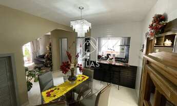 Imagem: ! CDATA Casa com 1 suíte mais 2 quartos