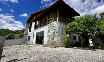 Imagem 2: ![CDATA[CASA NO CENTRO 2 ]]