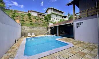 Imagem 4: ![CDATA[CASA NO CENTRO 2 ]]