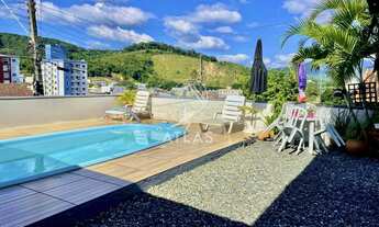 Imagem 2: ![CDATA[CASA EM DOM JOAQUIM | 3 DORMITÓRIOS SENDO 1 SUITE| 1 SALA DE BANHO