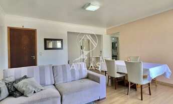 Imagem 2: ![CDATA[AMPLO APARTAMENTO COM 1 SUÍTE + 2 DORMITÓRIOS NO CENTRO DA CIDADE - PARQUE DAS PR