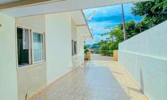 Imagem 4: ![CDATA[CASA COM 3 DORMITÓRIOS | ÓTIMO ESPAÇO DE TERRENO