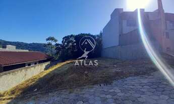 Imagem 3: ![CDATA[TERRENO PLANO MUITO BEM LOCALIZADO PRONTO PARA CONSTRUÇÃO ]]