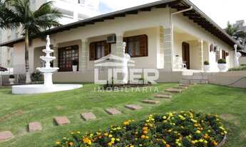 Imagem: Casa alto padrão no Bairro das Nações