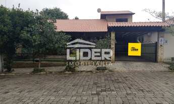 Imagem: Casa com 01 suite e 02 dormitórios no Bairro