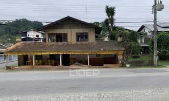 Imagem: ! CDATA Casa com ponto comercial no Bairro