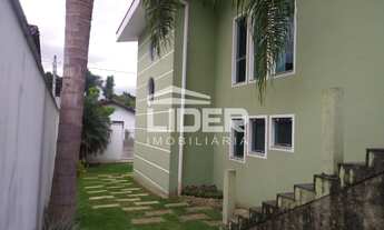 Imagem 4: Casa com piscina em Indaial