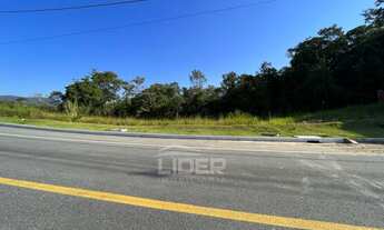 Imagem: Terreno com 18 metros de frente