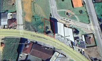 Imagem 5: ![CDATA[Terreno comercial com 409,24m² no Bairro Estrada das Areias]]