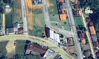 Imagem 6: ![CDATA[Terreno comercial com 409,24m² no Bairro Estrada das Areias]]