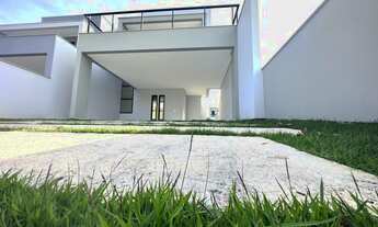 Imagem: Sobrado em Localização Privilegiada com