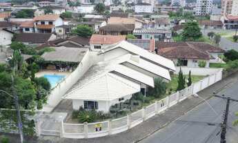 Imagem: Casa Alto Padrão com 01 suíte com closet