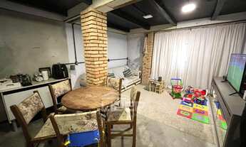 Imagem 4: Encantadora casa mista com 3 dormitórios, incluindo uma suíte com closet