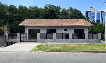 Imagem: Casa com 02 moradias no bairro dos Estados