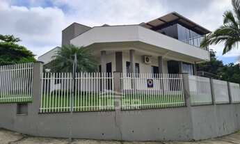 Imagem: Casa em Blumenau com 01 suíte e 02 dormitórios