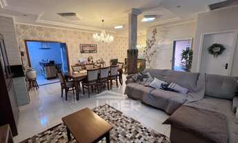 Imagem 3: Imóvel com aproximadamente 730,00m² de área construída no bairro Rio Morto