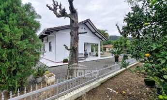 Imagem: Casa no Bairro Rio Morto em Rodeio