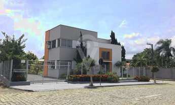 Imagem 2: ![CDATA[Casa Comercial ]]