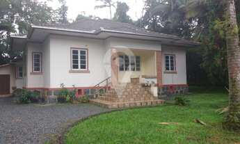 Imagem: ! CDATA Terreno com 5.353,95 m2 4 casas