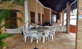 Imagem: ! CDATA Linda casa com 4 suítes para até