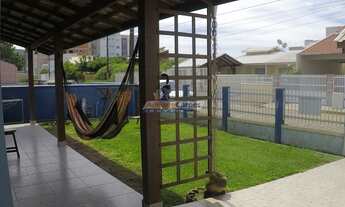 Imagem 4: Adriano Carpes Imóveis vende linda casa com 2 dormitórios sendo uma suíte no Gravatá em Na