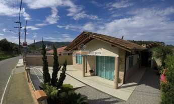 Imagem: ! CDATA Casa aconchegante em Santa Lídia-Penha