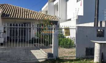 Imagem 3: Casa geminada no centro de Piçarras SC