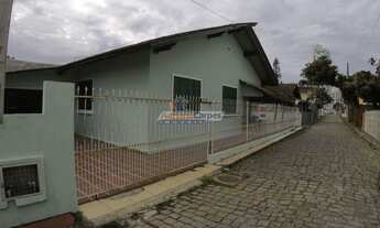 Imagem: Casa de veraneio no centro a 240m da praia