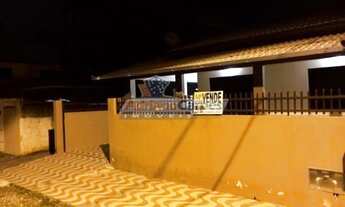 Imagem 4: Adriano Carpes Vende Casa com Terreno Amplo com mais dois Geminados Construídos Centro de