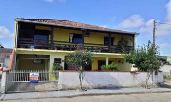 Imagem 2: Adriano Carpes Imóveis vende casa com 03 quartos, sendo 02 suítes em Gravatá, Navegantes