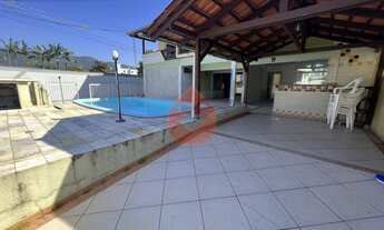 Imagem: Casa com Piscina