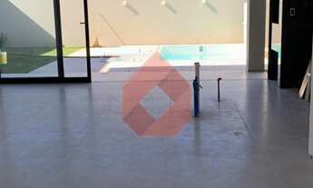 Imagem 5: Sobrado de Alto Padrão - Com Piscina