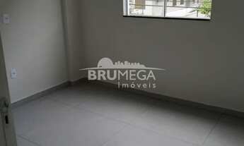 Imagem 4: ![CDATA[Apartamento com 2 quartos - Aproximadamente 1km do Hospital Azambuja]]