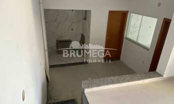 Imagem 6: ![CDATA[Casa geminada com 1 suíte + 2 quartos e 4 vagas de estacionamento a venda em Brus