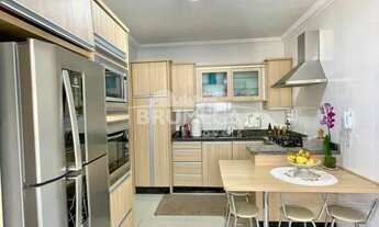 Imagem 3: ![CDATA[Belíssima morada em Guabiruba.]]