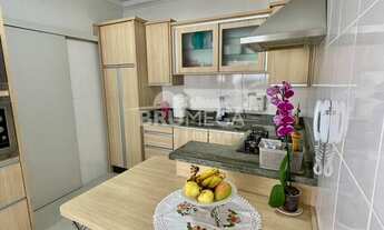 Imagem 4: ![CDATA[Belíssima morada em Guabiruba.]]