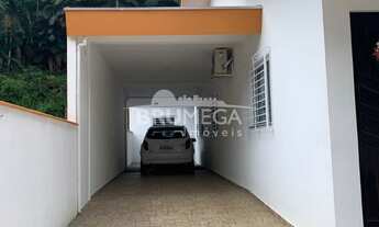 Imagem 4: ![CDATA[Casa à venda em Brusque - Imóvel Apto para Financiamento]]