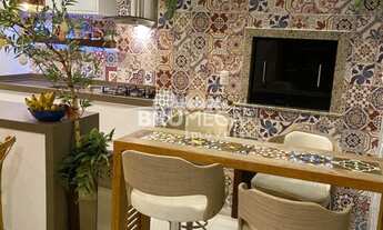 Imagem 2: ![CDATA[Apartamento à Venda Mobiliado e Decorado no Residencial Solarium em Brusque]]