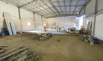 Imagem 3: ![CDATA[TERRENO 2.000M² COM GALPÃO, NA GERAL DO RIO BRANCO ]]