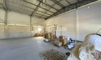 Imagem 4: ![CDATA[TERRENO 2.000M² COM GALPÃO, NA GERAL DO RIO BRANCO ]]