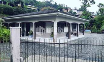 Imagem 1: ![CDATA[CASA COM 3 QUARTOS NA SANTA TEREZINHA]]