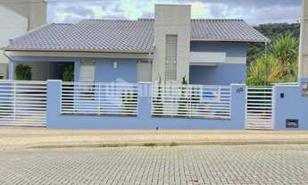 Imagem: ! CDATA CASA COM 3 QUARTOS, SENDO 1 SUÍTE