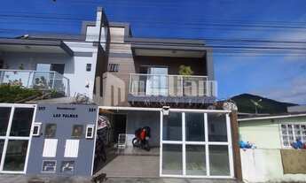 Imagem: ! CDATA SOBRADO COM 3 QUARTOS, SENDO 1 SUÍTE