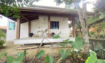 Imagem: ! CDATA CASA COM 3 QUARTOS, SENDO 1 SUÍTE