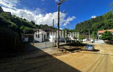 Imagem 2: ![CDATA[OPORTUNIDADE CASA BAIRRO AGUAS CLARAS 1 SUITE MAIS 1 DORMITORIO ]]