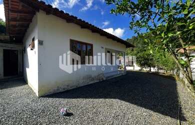 Imagem 6: ![CDATA[OPORTUNIDADE CASA BAIRRO AGUAS CLARAS 1 SUITE MAIS 1 DORMITORIO ]]