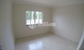 Imagem 6: ![CDATA[CASA 3 DORMITÓRIOS SENDO 1 SUÍTE ]]