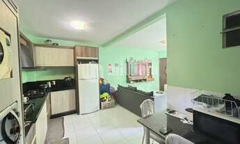 Imagem 2: ![CDATA[SOBRADO DE ESQUINA NA BATEAS]]