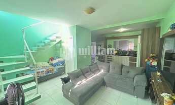 Imagem 3: ![CDATA[SOBRADO DE ESQUINA NA BATEAS]]