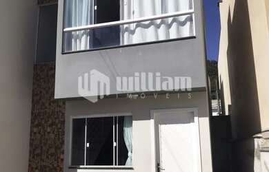 Imagem 2: ![CDATA[SOBRADO COM PASSAGEM LATERAL NO ÁGUAS CLARAS]]